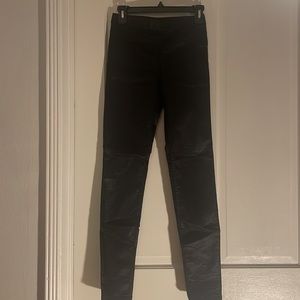 NWOT H&M Coated Jegging Size 4